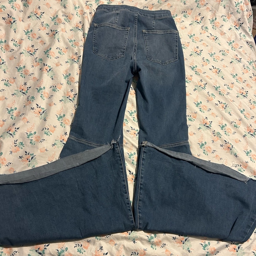 We The Free Jeans 29 Womens Light Wash High Rise Flare Bell
Bottom Size 25 - Picture 8 of 13